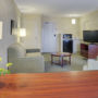 Фото 8 - Quality Suites Whitby