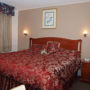 Фото 1 - Fairway Inn & Suites