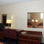 Фото 6 - Fairway Inn & Suites