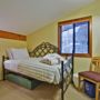 Фото 13 - Cedar Springs Lodge Bed & Breakfast