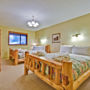 Фото 4 - Cedar Springs Lodge Bed & Breakfast