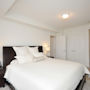 Фото 2 - Downtown Mississauga Executive Suites SQ1