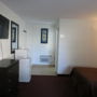 Фото 2 - America s Best Inn & Suites