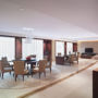 Фото 10 - New World Wuhan Hotel