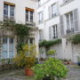 Фото 1 - Apartment Rue Jarente Paris