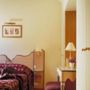 Фото 14 - Hotel Suites Unic Renoir Saint-Germain
