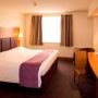 Фото 10 - Premier Inn Manchester Airport (Heald Green)