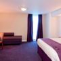 Фото 3 - Premier Inn Manchester Airport (Heald Green)