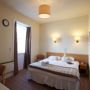 Фото 2 - Kings Arms Hotel - A Bespoke Hotel