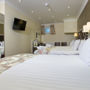 Фото 2 - Best Western Chiswick Palace & Suites London