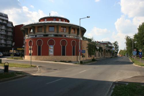 Фото 8 - Beck s Corner Motel