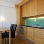 Фото 3 - Modern Apartment with Lake View