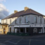 Фото 1 - Maddens Bridge Bar, Restaurant & Guesthouse