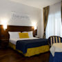 Фото 3 - Inn Rome Rooms & Suites
