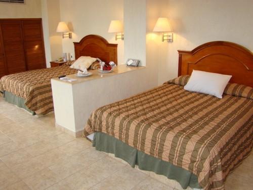 Фото 11 - Hotel & Suites Real del Lago