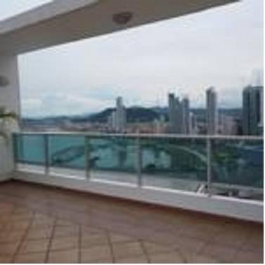 Фото 4 - Grand Bay Ocean View Apartment