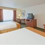 Фото 3 - Holiday Inn Express Hotel & Suites Lancaster-Lititz
