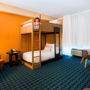 Фото 12 - Fairfield Inn & Suites by Marriott Orlando International Drive/Convention Center