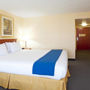 Фото 8 - Holiday Inn Express & Suites Buffalo Airport