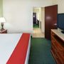 Фото 5 - Holiday Inn Express Hotel & Suites Arlington/Six Flags Area