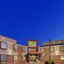 Фото 8 - Holiday Inn Express Hotel & Suites Arlington/Six Flags Area