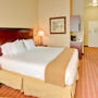 Фото 7 - Holiday Inn Express Hotel & Suites Corona