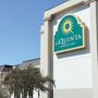 Фото 14 - La Quinta Inn & Suites Myrtle Beach at 48th Avenue
