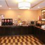 Фото 8 - Hampton Inn Long Island/Commack