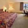 Фото 4 - Days Inn Hotel & Suites