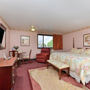Фото 11 - Rodeway Inn & Suites Wisconsin Madison-Northeast