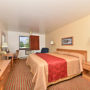 Фото 12 - Rodeway Inn & Suites Wisconsin Madison-Northeast