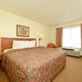 Фото 2 - Americas Best Value Inn and Suites Overland Park