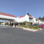 Фото 3 - Motel 6 Irvine - Orange County Airport