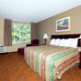 Фото 12 - Econo Lodge Inn & Suites