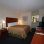 Фото 2 - Quality Inn & Suites