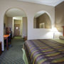 Фото 13 - Best Western PLUS Tulsa Inn & Suites