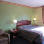 Фото 11 - Tropicana Inn and Suites