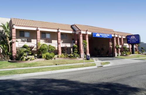 Фото 5 - Americas Best Value Inn & Suites - Fontana