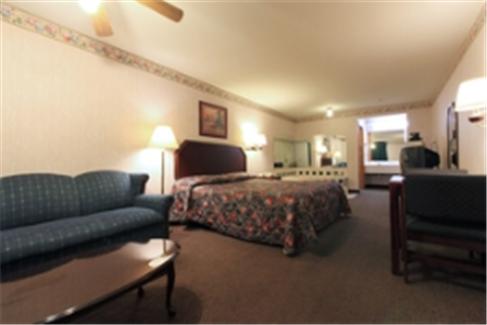 Фото 2 - Americas Best Value Inn - Glen Allen