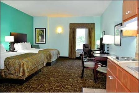 Фото 8 - Best Western Plus Glen Allen Inn