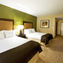 Фото 11 - Holiday Inn Express Hotel & Suites Phoenix-Glendale