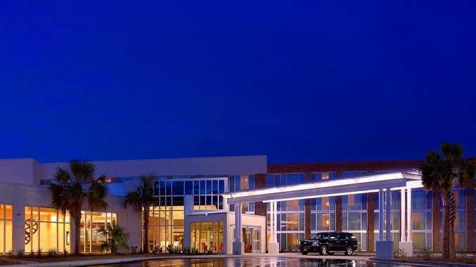 Фото 10 - DoubleTree Hotel & Suites Charleston Airport