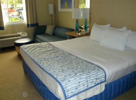 Фото 11 - La Quinta Inn & Suites Sarasota