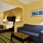 Фото 3 - Comfort Inn & Suites Lantana