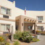Фото 2 - Econo Lodge Inn & Suites Santa Fe
