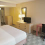 Фото 14 - La Quinta Inn & Suites Elmsford