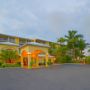 Фото 3 - Key West Bayside Inn & Suites