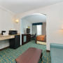 Фото 5 - Comfort Inn & Suites Fort Lauderdale