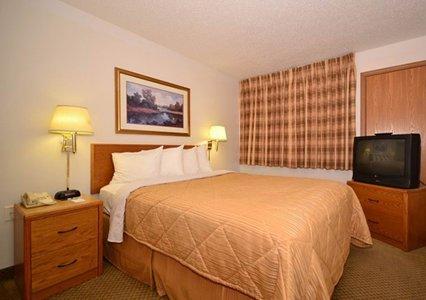 Фото 3 - MainStay Suites Cedar Rapids