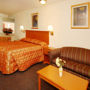 Фото 2 - Econo Lodge Inn & Suites Near Bricktown